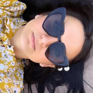 Meet your Posher, Crystal